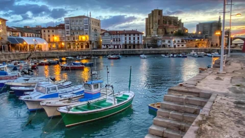 Castro Costa Norte Apartamento Jardin Garaje Castro Urdiales Eksteriør billede