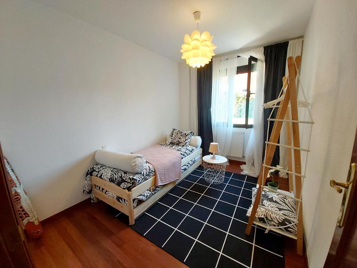 Castro Costa Norte Apartamento Jardin Garaje Castro Urdiales Eksteriør billede